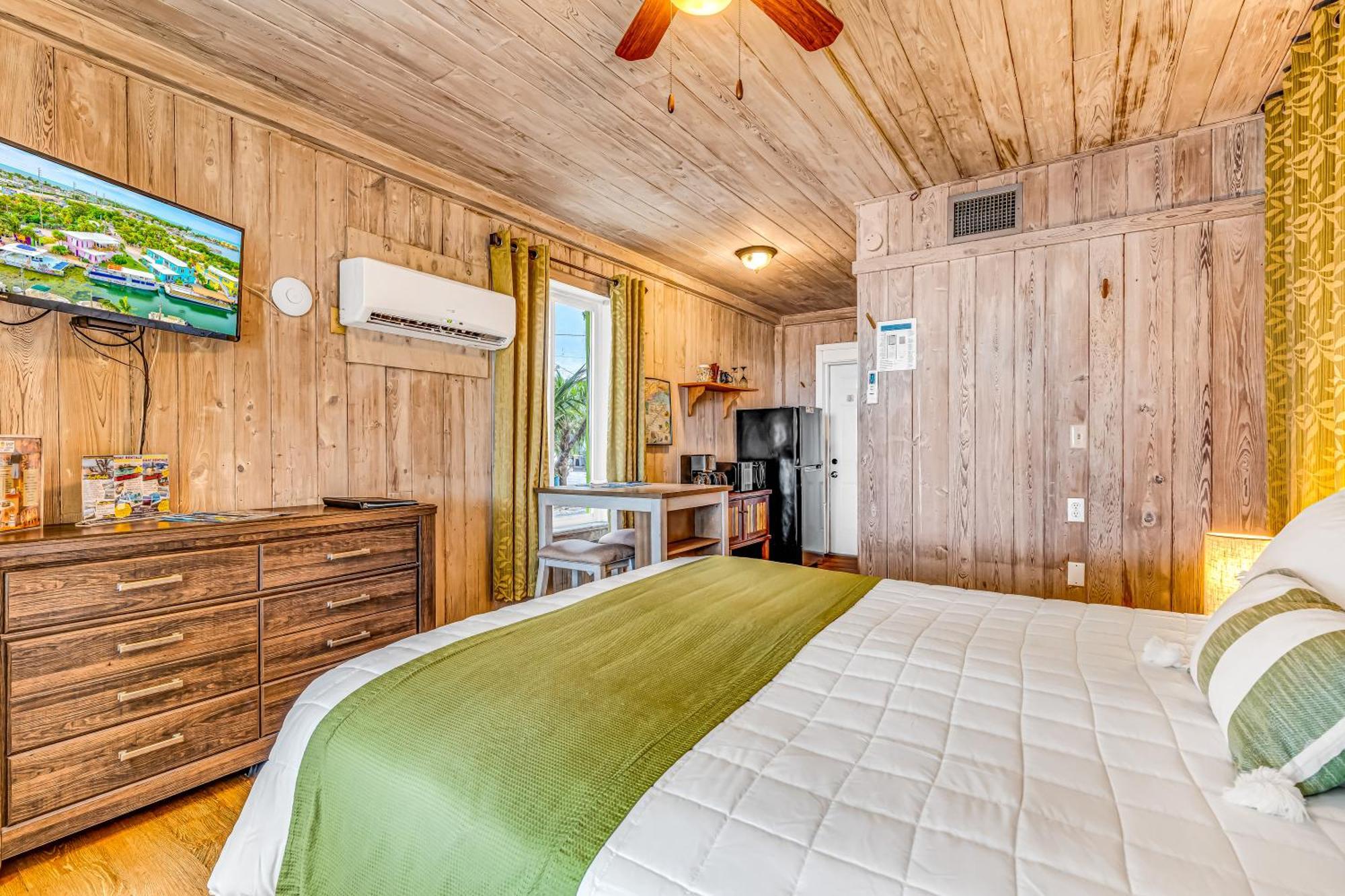 Captain Pip'S Marina & Hideaway Маратон Екстериор снимка