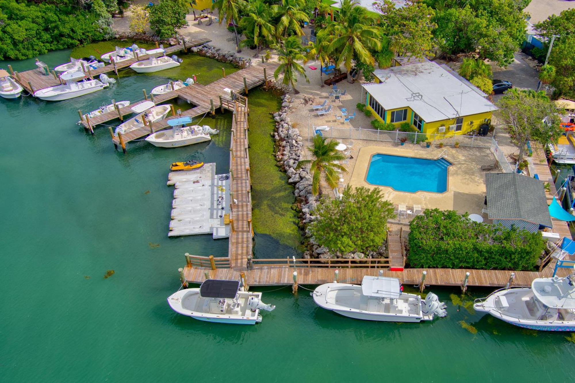 Captain Pip'S Marina & Hideaway Маратон Екстериор снимка